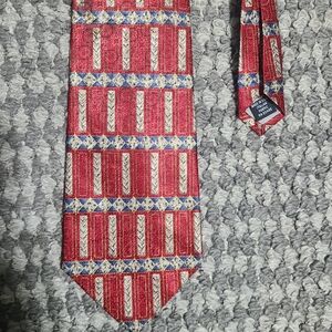 Stafford 100% Silk Red‎ Blue Patterned Tie Italian Fabric USA